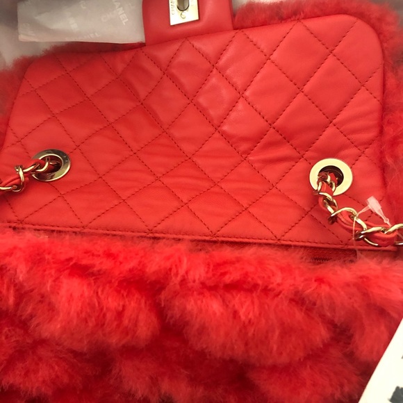 Chanel Designer Fur Shearling Red Quilted - Picture 3 of 4